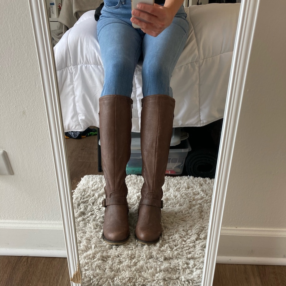 PERFECT CONDITION LEATHER BOOT-NORDSTROM